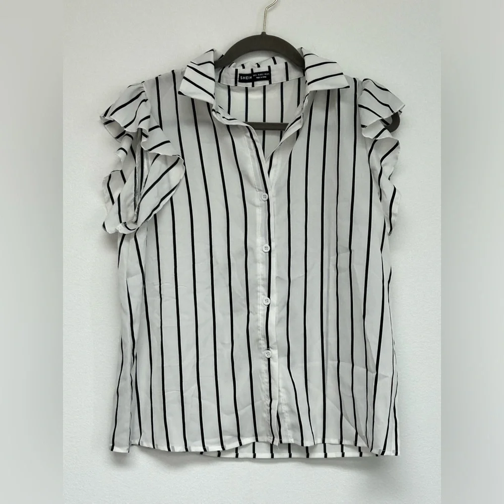 SHEIN Black and White Stripe Flutter Sleeve Button Down Womens size L NWOT - Picture 4 of 9